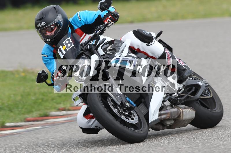 Archiv-2025/10 23.04.2025 Cornu Master School ADR/rot-rouge/18